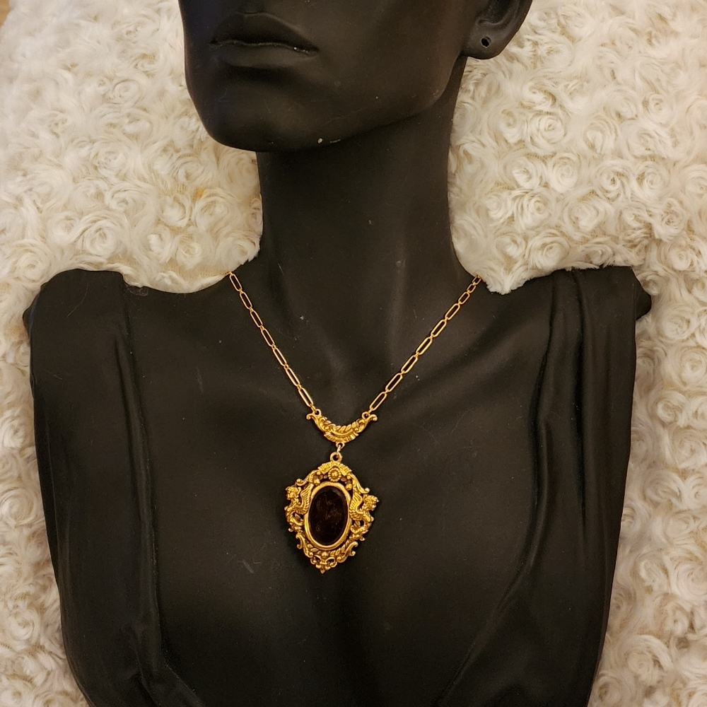 Vintage Goldette Victorian Renaissance Intaglio Necklace